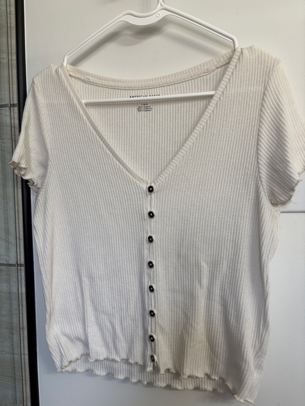 American Eagle Outfitters Cream Ribbed Button-Front V-Neck Top